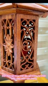Đèn thờ mái chùa chất liệu gỗ hương bền đẹp trọn đời
