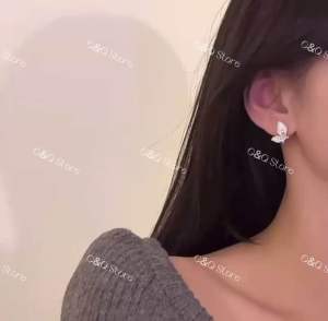 Bông Tai Chuôi Bạc S925 Hình Bướm Màu Trắng Phong Cách Hàn Quốc Ngọt Ngào Dành Cho Nữ