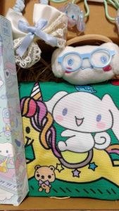 Cinnamoroll Christmas Surprise box: Sanrio blind box mechanical Pencil + Hair ties + Plush Charms…