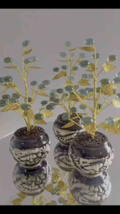 ต้นไหลน้ำพี้ 21 เม็ด