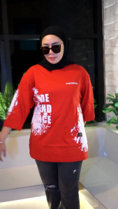 Kaos Wanita Merah Atasan Wanita Oversize Baju Edisi Agustus