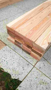 papan kayu jati belanda panjang 110 cm lebar 7 cm tebal 25 cm per 1 batang