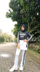 setelan olahraga wanita outdoor//setelan senam wanita rok//setelan olahraga
