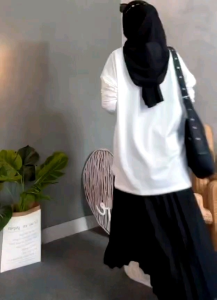 BLOUSE BRIGITTA WANITA KEKINIAN CANTIK DAN ELEGAN