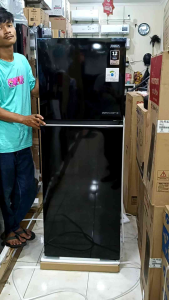 AQUA Kulkas 2 Pintu AQR-DTM285RAP Twin Inverter