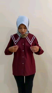 Riana Blouse Kemeja Kerja Wanita: Bahan Kualitas Tinggi & Desain Profesional