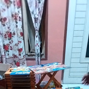 Meja Belajar Anak Meja Karakter Terlaris Lipat