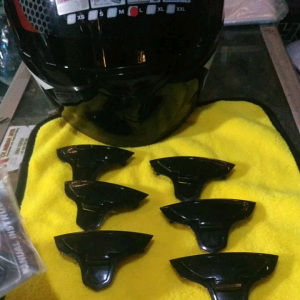 Ventilasi Depan KYT RC7: Suku Cadang Motor Berkualitas