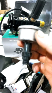 Đồng Hồ đo áp lực máy rửa xe mini lắp cho loại chỉnh áp  chân ren 13.8mm