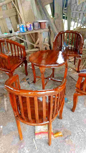 Kursi teras model betawi berbahan kayu jati