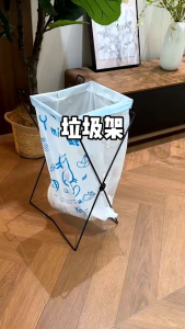 tempat kantong sampah / rak sampah