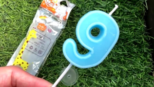 [Ready Stock - Local] Birthday cake candle with wax holder for all numbers 0-9. Ideal for Gifts and Souvenir