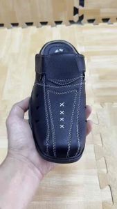 Dép sapo nam mẫu mới.da mềmSize từ 38-43 màu đenđế khâu sẵn rất chắc chắnmã SP03