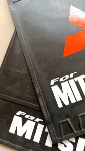 KARPET LUMPUR MITSHUBTSHI L-300 DEPAN BELAKANG