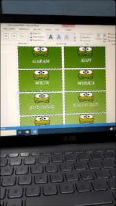 STIKER BUMBU KAROPPI /LABEL STIKER KARTUN/LABEL STIKER WARNA HIJAU UKURAN 75 cm x 45 cm