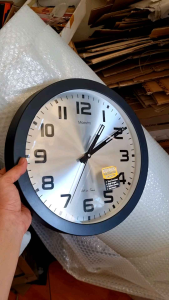 Jam Dinding Maestro Besar Sweep Silent 34cm: Desain Modern & Baterai