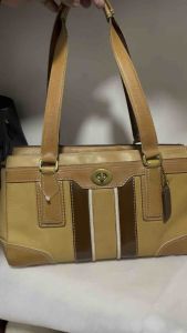 Preloved authentic vintage hampton embossed stripe leather satchel handbag