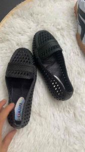 GIẦY NHỰA LỖ ĐI MƯA  ĐI BIỂN NỮ SIÊU MỀM -giày búp bê đế bệt trống nước siêu êm phù hợp 4 mùa