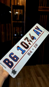 Plat Mobil Acrilik Crom Merah Premium 3D