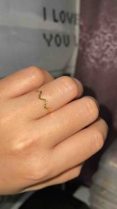 PAWNABLE 18K Gold Lightweight Dia Cut Zigzag Ring(bendable)