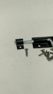 Selot pintu hitam panjang 10 cm warna hitam ukuran 4 inci plus skrup