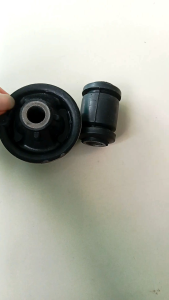 BOSH SAYAP DEPAN TOYOTA VIOS LAMA BESAR KECIL