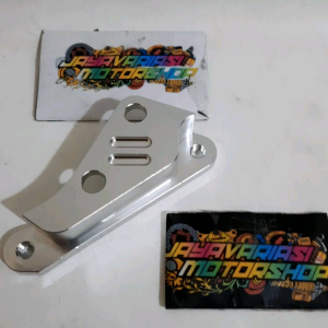 BREKET KALIPER DEPAN BIGPOT 4PISTON UNTUK DISC 220MM FULL CNC PNP MOTOR BEBEK HONDA WAVE 110 125/ REVO FIT/ REVO X/ REVO CW/ REVO ABSOLUTE/ SUPRA 110 125 FIT/ SUPRA X 125/ ASTREA GRAND/ KARISMA/ BLADE 110 125