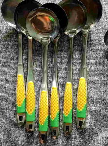 Centong Sayur Jagung / Irus Sayur Karakter / Sendok Sayur Stainless