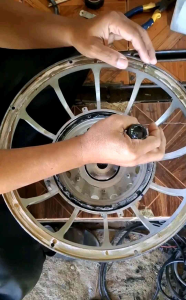 กาวซ่อมลำโพง. เหมาะกับการซ่อมหมวกลำโพง สไปเดอร์ ขอบ กระดาษ