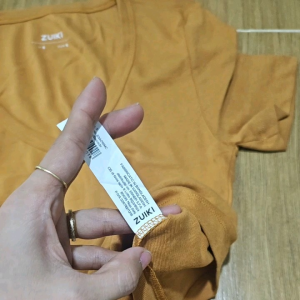 ZUIKI V-Neck Regular Fit Casual T-Shirt