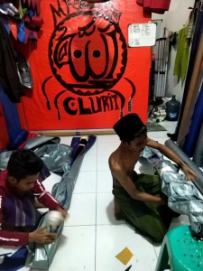 TENDA BAZARA 2*2 BESI GALVANIS ANTI KARAT TENDA JUALAN BAZAR  2 x 2  tambah RANGKA tambah ATAP 2 x 2 WARNA PILIH SAJA YAH KK SIAP PAKEK TENDA KAZEBO TENDA PIRAMI SIAP PAKEK JUALAN