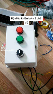 Tủ ĐK chiếu sáng máy bơm 3KW/220v 2 chế độ: bằng tay và đk từ xa(1000m có học lệnh)