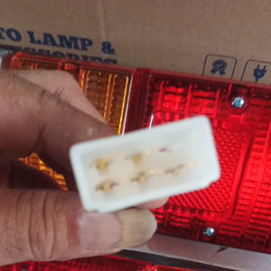 LAMPU BELAKANG/LAMPU STOP ISUZU PANTHER PICKUP/KAD SET KANAN DAN KIRI