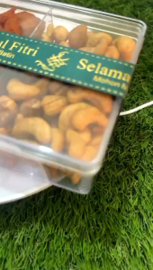 Hampers Kacang Mede Matang Premium Toples Sekat 3 Rasa Edisi Idul Fitri Lebaran Kacang Mete