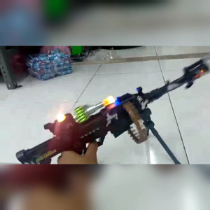 best seller mainan tembakan anak combat gun ada lampu dan suara dan peluru bisa berputar cocok buat kado