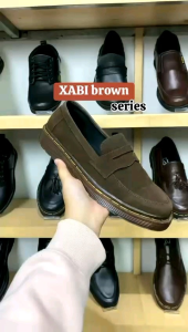 Rionz Xabi Brown - Sepatu Pria Loafer Coklat Formal Casual Kantor Kuliah Suede