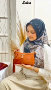 Emily pouch By Salisa pouch / Dompet wanita muat meka up hp bahan chocoly