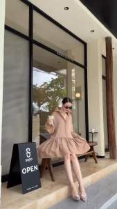 เดรสเชิ้ตแขนยาวทรงพอง Balloon ปกเชิ้ตทรงตั้ง  ช่วงเอวปล่อยๆ ชายกระโปรงบานทรงบอลลูน Tage:Mirror Sister