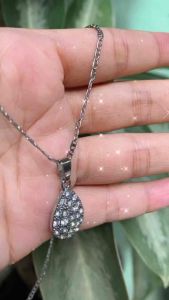 KALUNG ITALI GOLD AND SILVER LIONTIN OVAL PERTAMA