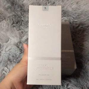 ( SALE DATE 12/ 2025  )Dầu Xả Dừa VIJULLY 350ML Hương Hoa Cúc 350ml Chính Hãng- Giúp Phục Hồi Tóc Hư Tổn Chỉ Sau 14 ngày