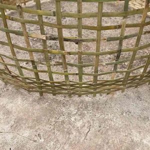 สุ่มไก่ขนาดกลาง สานทรงกลมสวย(ขนาด92*70ซม.)