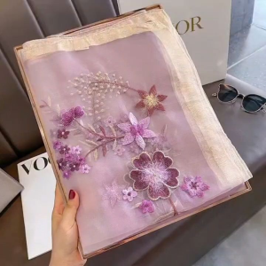 Khăn quàng cổ tơ thêu hoa cao cấp