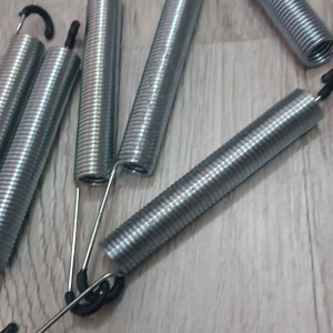 Lò Xo Thép Xi Móc Nhựa 2 Cây