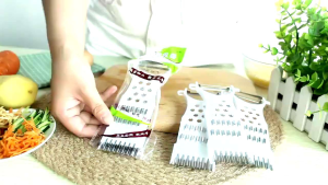 Dụng Cụ Cắt/Dao Bào Rau Củ Quả Bằng Nhựa Đa Năng