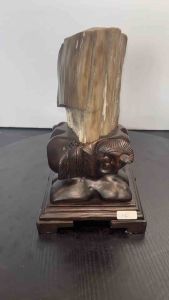 TSK Crystal SHY024 天然树化玉 黄里透白 色泽圆润 特制雕刻实木底座 Natural Tree Fossil Jade