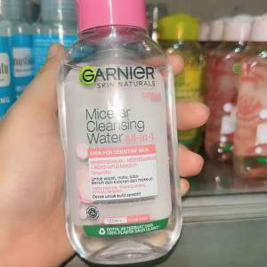Garnier Micellar Water Oil Infused 125ml: Pembersih Makeup Waterproof yang Murah & Efektif