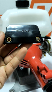 ปะกับยึดถัง เครื่องตัดหญ้า NB411 น้ำมัน พลาสติกยึดถังน้ำมัน แผ่นยึดถัง น้ำมัน ฝายึดถังน้ำมัน อย่างดี มาเท่น