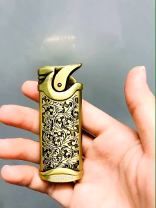 HỘP QUẸT BẬT LỬA JOBON GAS KHÈ KHẮC NỖI HỌA TIẾT  NHỎ GỌN MỚI LẠ