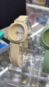 LADIES STYLISH WATCH COLOUR CHOICE