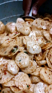 Kerupuk Bantet bumbu Rempah Pedas Original Daun Jeruk 500gr